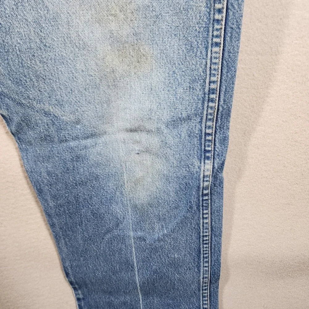 Vintage Wrangler Men's Jeans 36×32 Distressed Light Wash Frayed‎ Hem Wear - Picture 14 of 16